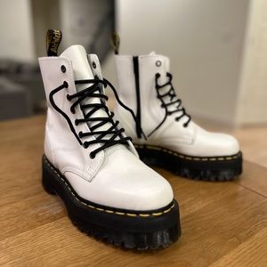 Dr. Marten Jadon White Smooth Leather Platform Boots Laceup 8 Eye